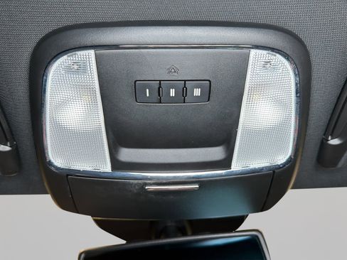 Used 2014 Dodge Charger R/T RWD image 17