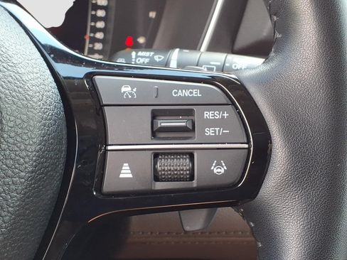 Used 2025 Honda Pilot Elite image 29