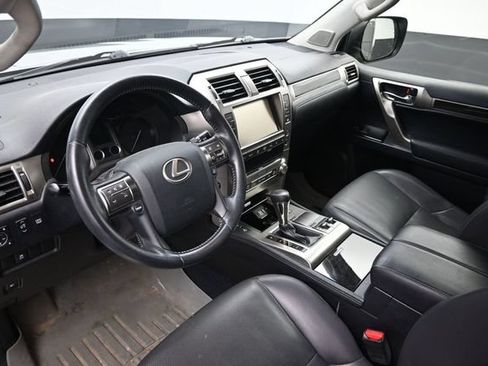 Used 2017 Lexus GX 460 w/ Navigation Package AWD/4WD image 18