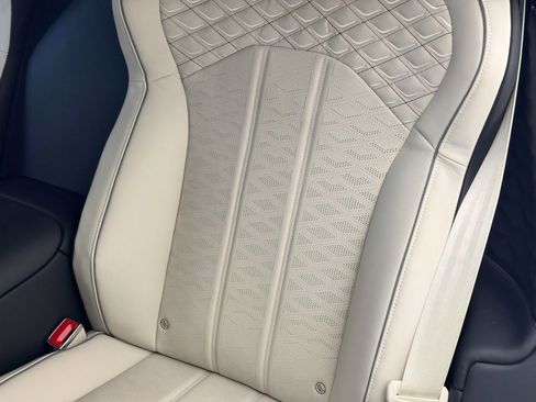 New 2026 Bentley Flying Spur Plug-In Hybrid AWD/4WD image 17