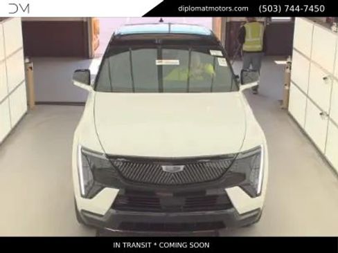 Used 2025 Cadillac Escalade IQ Sport 1 w/ LPO, ONYX Package AWD/4WD image 2