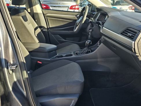 Used 2020 Volkswagen Jetta SE image 12