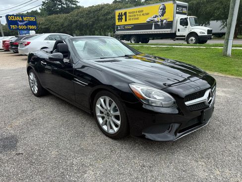Used 2018 Mercedes-Benz SLC 300 image 14