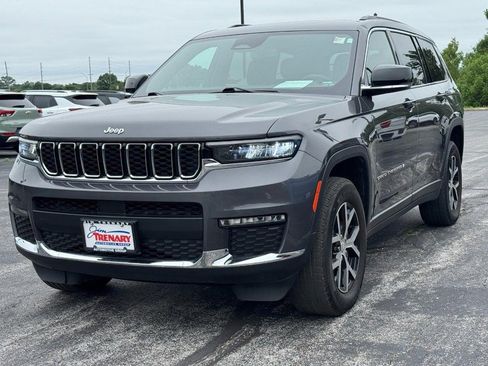 Used 2024 Jeep Grand Cherokee L Limited AWD/4WD image 8