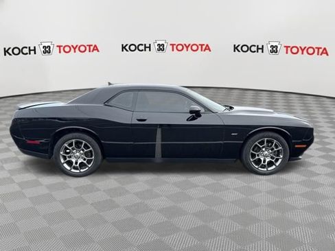 Used 2017 Dodge Challenger GT w/ Technology Group image 9