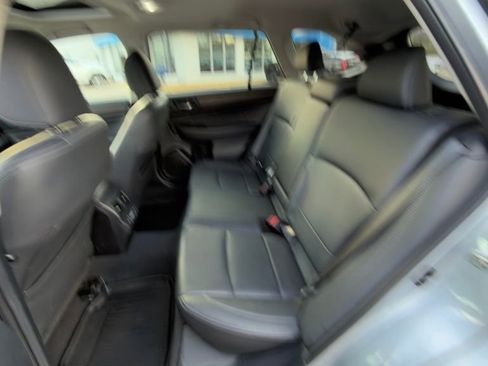 Used 2018 Subaru Outback 2.5i Limited image 10