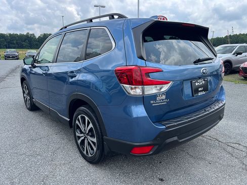 Used 2023 Subaru Forester Limited AWD/4WD image 3