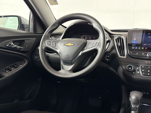 Used 2025 Chevrolet Malibu LT FWD image 27