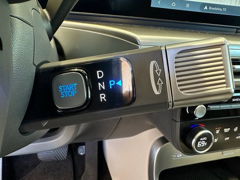 New 2026 Hyundai Ioniq 9 SEL w/ Tow & Go Package image 18