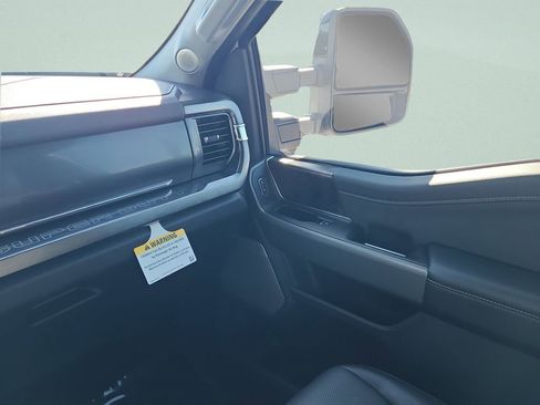 Used 2024 Ford F250 Lariat w/ Lariat Ultimate Package image 16
