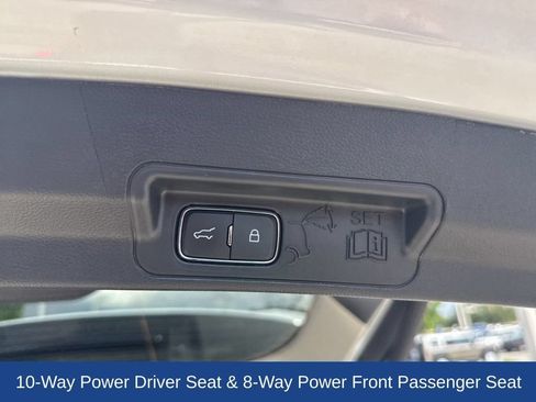 Certified 2026 Ford Explorer Active w/ Active Comfort Package RWD image 8