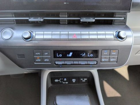 Used 2024 Hyundai Kona SEL AWD/4WD image 18