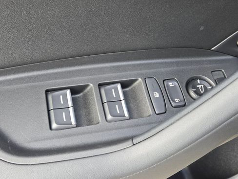 Certified 2025 Acura TLX w/ Technology Package image 26