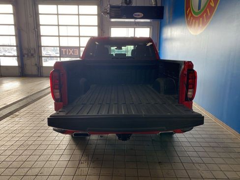 Certified 2022 GMC Sierra 1500 Elevation image 18