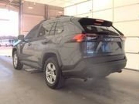Used 2019 Toyota RAV4 XLE image 5