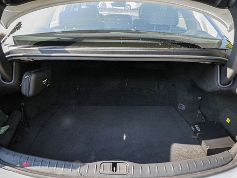 Used 2024 Genesis G80 image 31