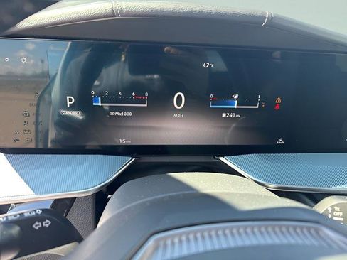 New 2025 Nissan Murano SL image 9