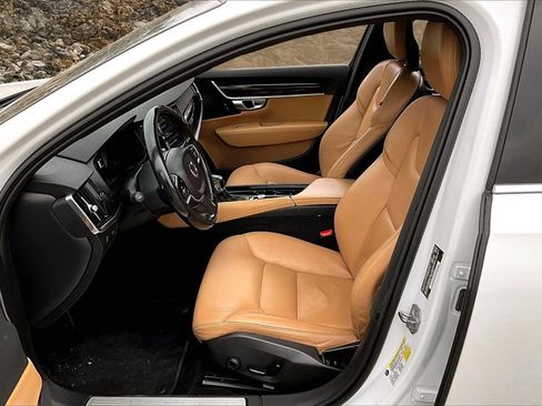 Used 2018 Volvo S90 T5 Momentum w/ Protection Package Premier image 22