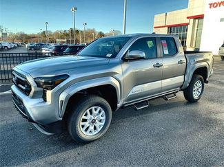 New 2025 Toyota Tacoma SR5 video 1