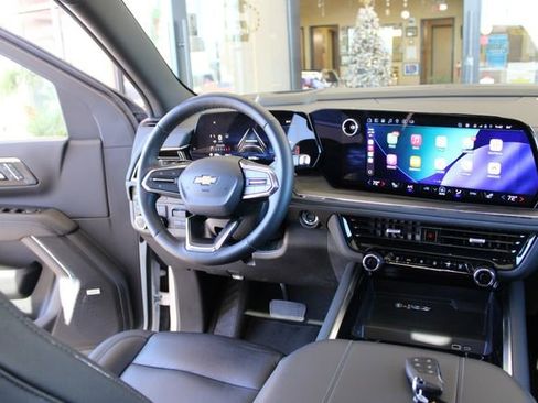 Used 2025 Chevrolet Tahoe LT w/ Comfort Package image 12