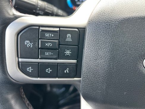 Used 2023 Ford Expedition Limited image 29