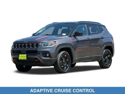 Used 2024 Jeep Compass Trailhawk AWD/4WD image 2