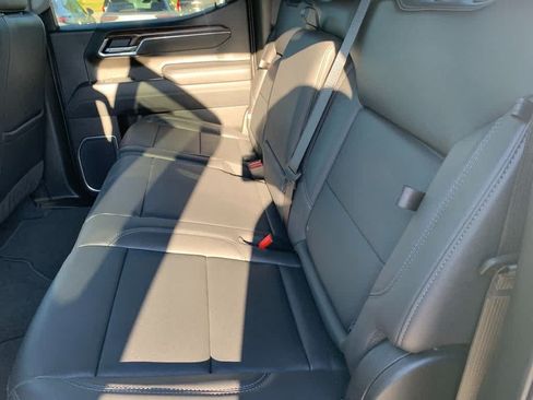 Certified 2025 GMC Sierra 1500 SLT w/ SLT Premium Plus Package AWD/4WD image 19