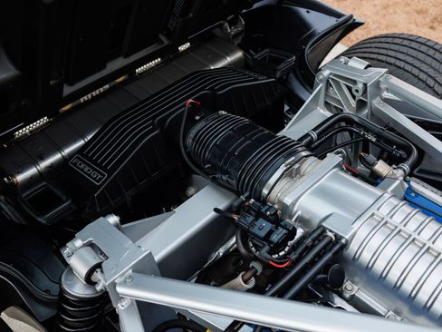 Used 2006 Ford GT RWD image 84