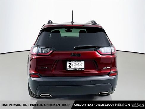 Used 2019 Jeep Cherokee Latitude Plus image 6