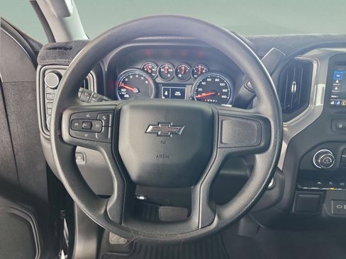 Used 2023 Chevrolet Silverado 1500 Custom Trail Boss AWD/4WD image 9