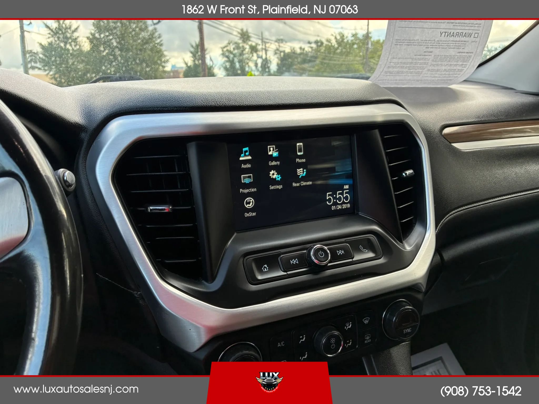 Used 2019 GMC Acadia SLE AWD/4WD image 19