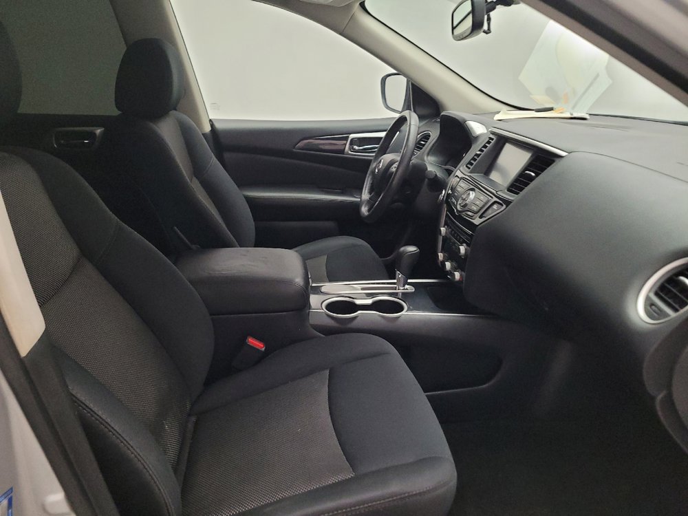 Used 2018 Nissan Pathfinder SV FWD image 21