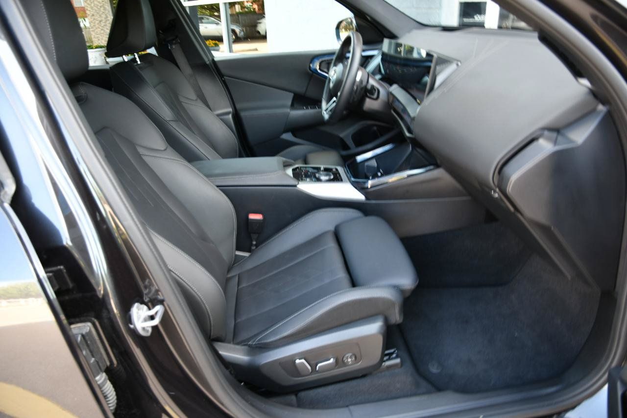 Used 2025 BMW X3 xDrive30i AWD/4WD image 37