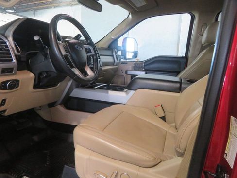 Used 2017 Ford F250 Lariat w/ Lariat Value Package image 22