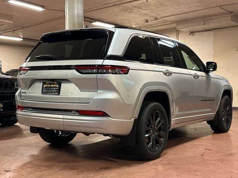 New 2026 Jeep Grand Cherokee Limited image 5