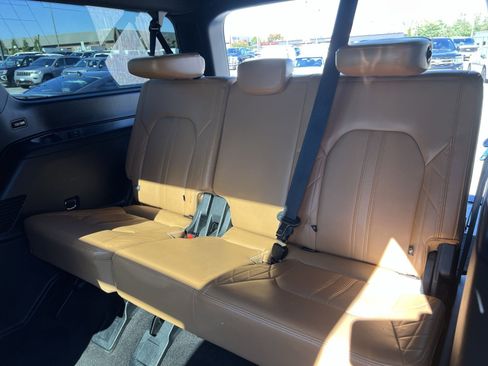 Used 2022 Ford Expedition Max Platinum image 26