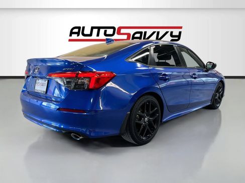 Used 2023 Honda Civic Sport image 7