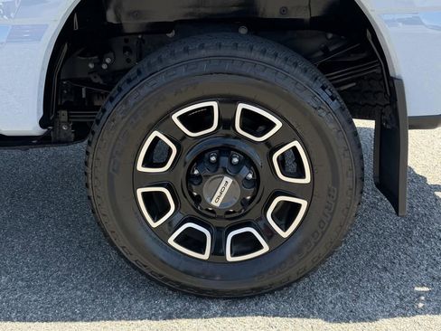 Used 2024 Ford F350 Platinum AWD/4WD image 25