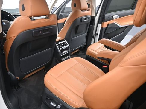 Certified 2022 BMW X7 xDrive40i w/ Premium Package image 31