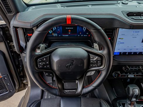 Used 2025 Ford Bronco Raptor image 19