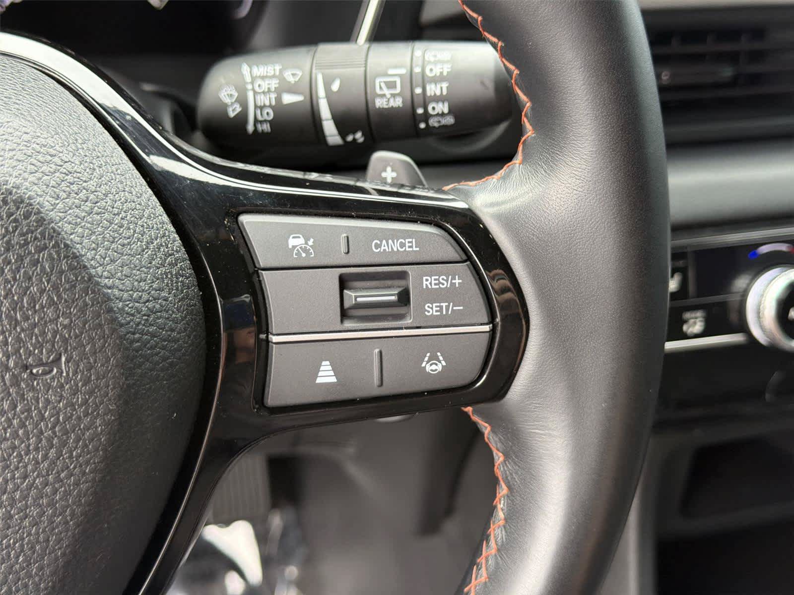 Used 2024 Honda Pilot Sport image 34