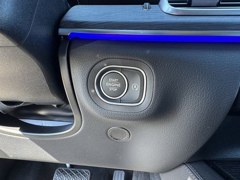 New 2025 Mercedes-Benz GLS 450 4MATIC image 24