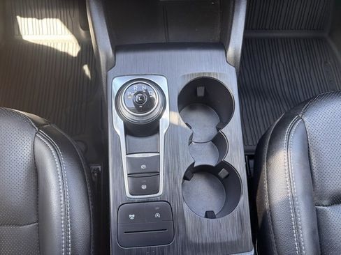 Used 2022 Ford Escape SEL image 20