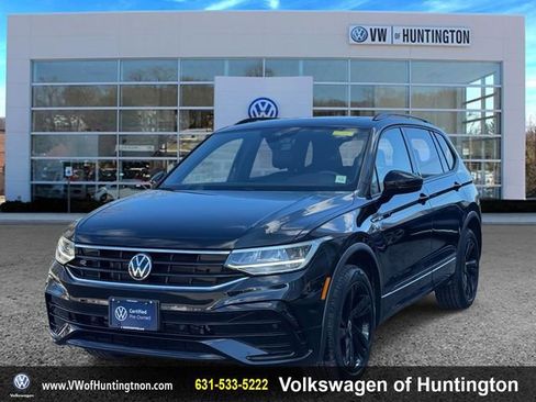 Certified 2023 Volkswagen Tiguan SE R-Line image 4