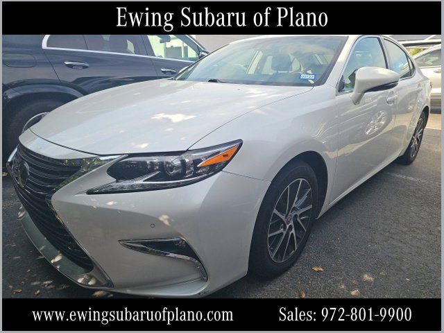 Used 2017 Lexus ES 350 w/ Luxury Package FWD image 1