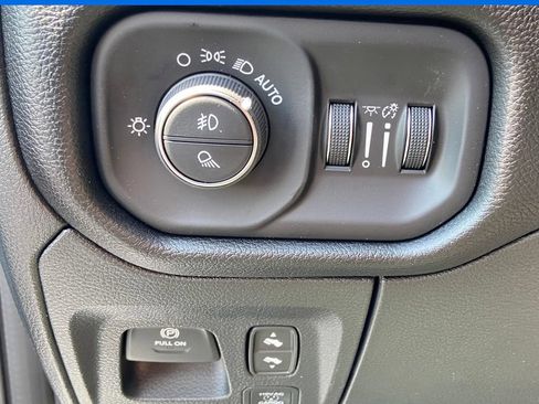 New 2026 RAM 1500 Big Horn AWD/4WD image 16