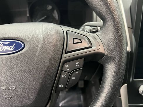 Used 2024 Ford Edge SE w/ Black Appearance Package image 21