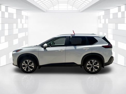 Certified 2023 Nissan Rogue SV w/ SV Premium B Package FWD image 4