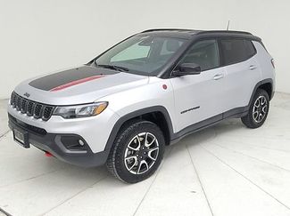 Used 2024 Jeep Compass Trailhawk video 1