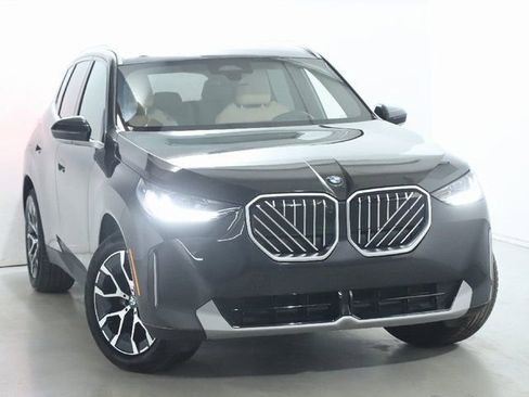 Used 2026 BMW X3 xDrive30 w/ Premium Package image 2
